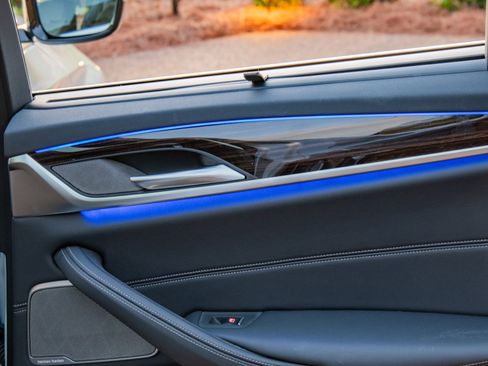 Used 2021 BMW 540i xDrive w/ Executive Package AWD/4WD image 16