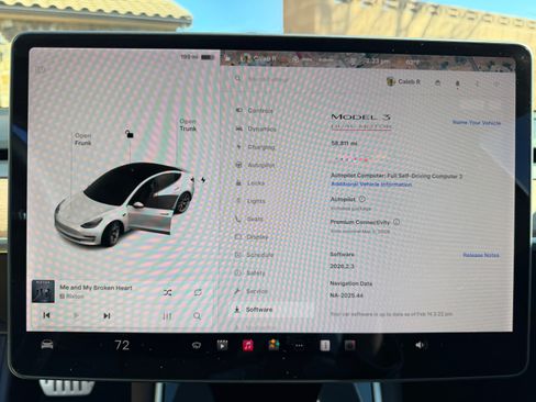 Used 2019 Tesla Model 3 Performance image 12