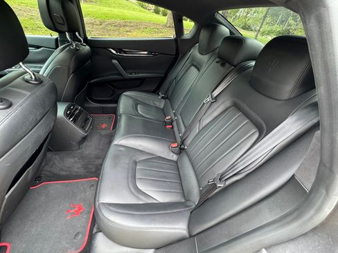 Used 2016 Maserati Quattroporte S image 19