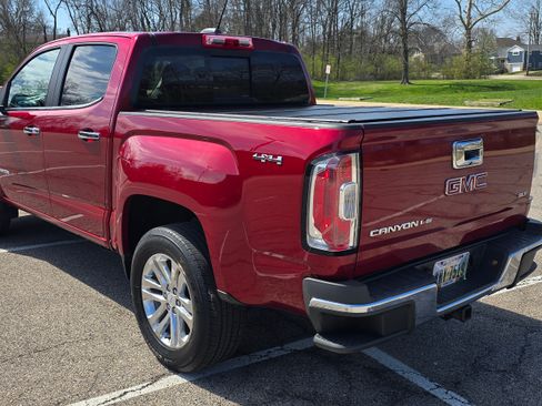 Used 2017 GMC Canyon SLT w/ Trailering Package image 10