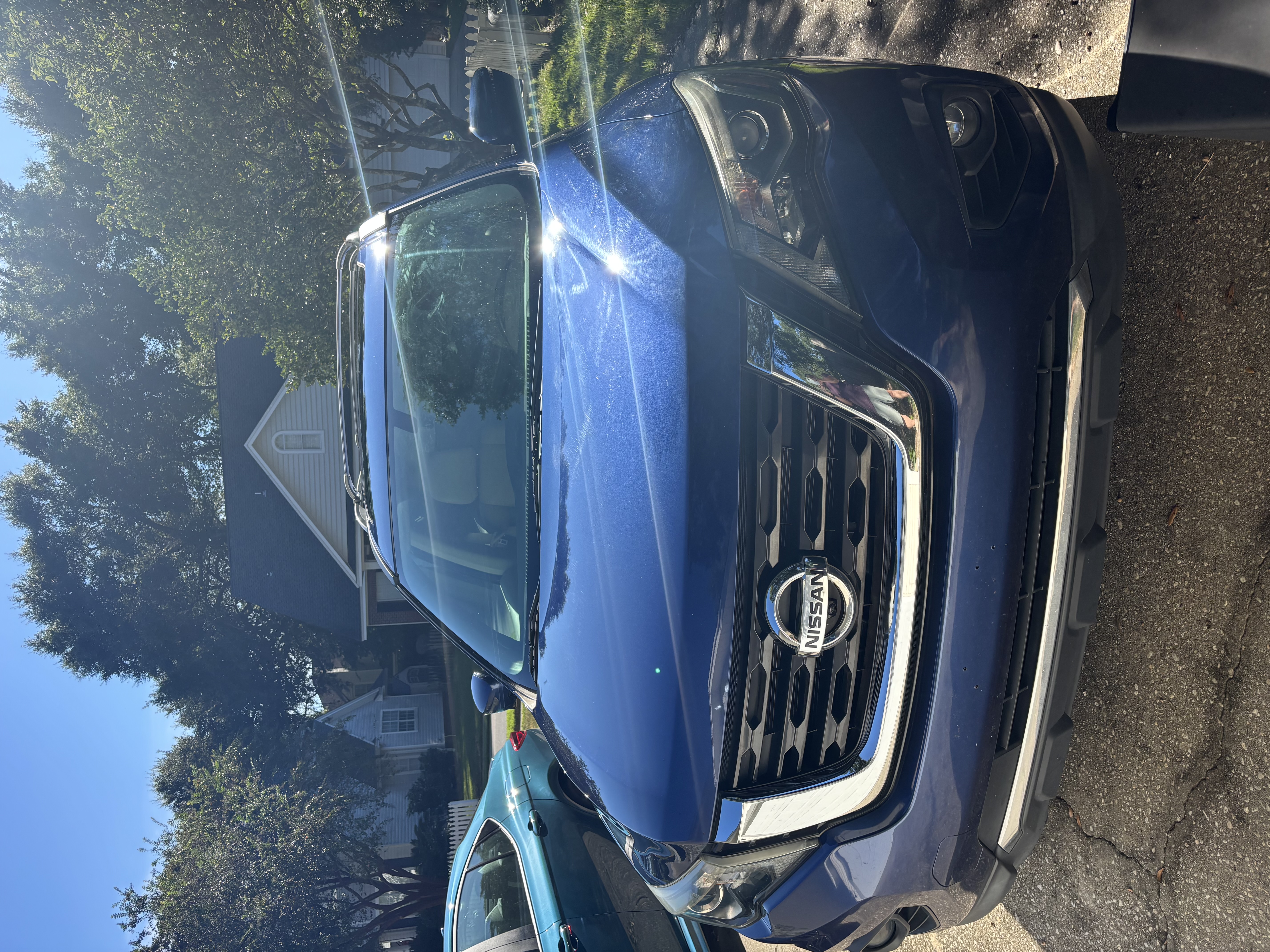 Used 2017 Nissan Pathfinder SL w/ SL Premium Package AWD/4WD image 5