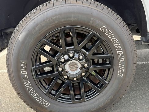 Used 2019 Ford F250 Lariat w/ Lariat Value Package image 13