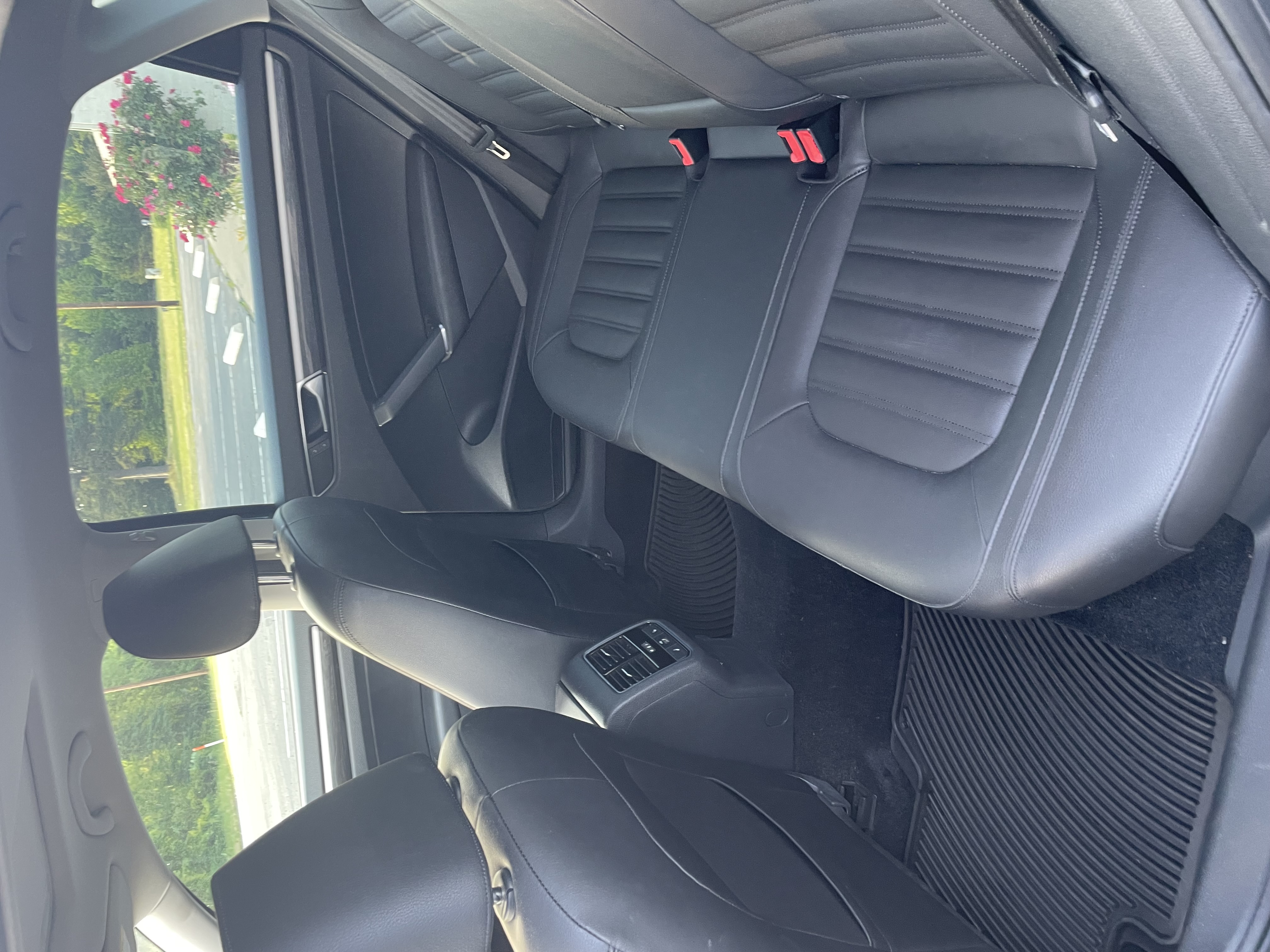 Used 2016 Volkswagen Passat 3.6 SEL Premium FWD image 6