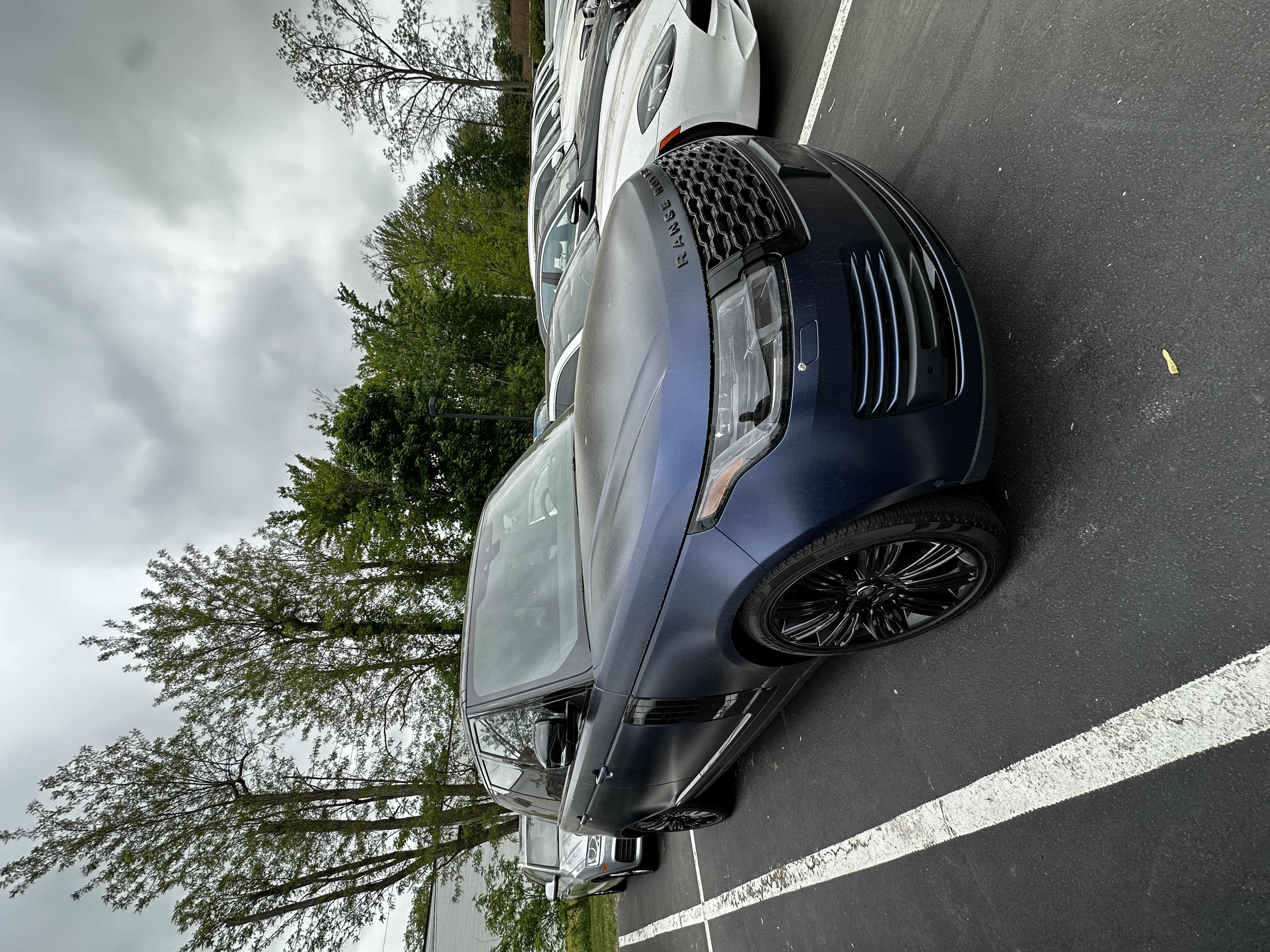 Used 2019 Land Rover Range Rover Supercharged AWD/4WD image 4