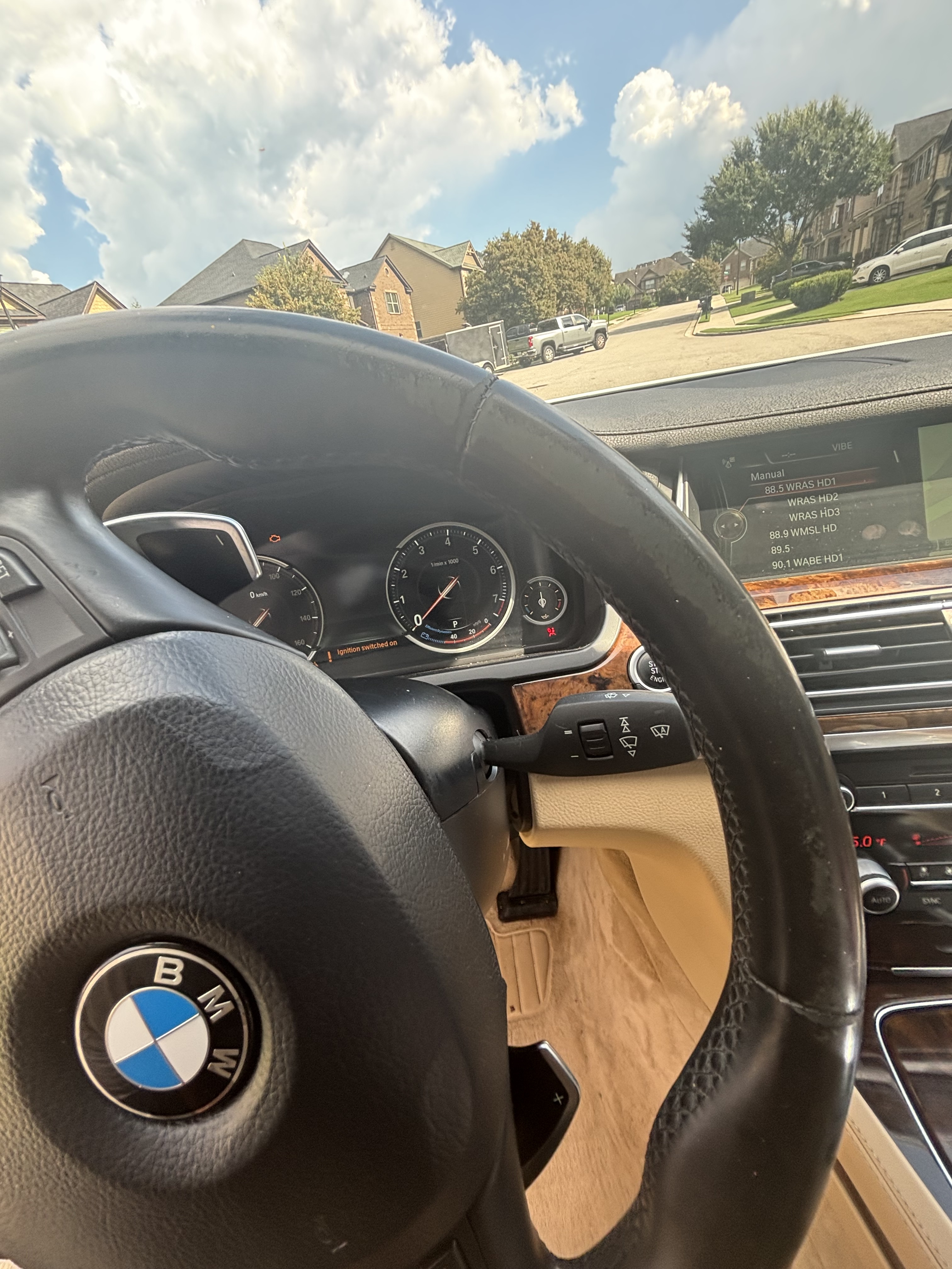 Used 2014 BMW 750Li RWD image 9