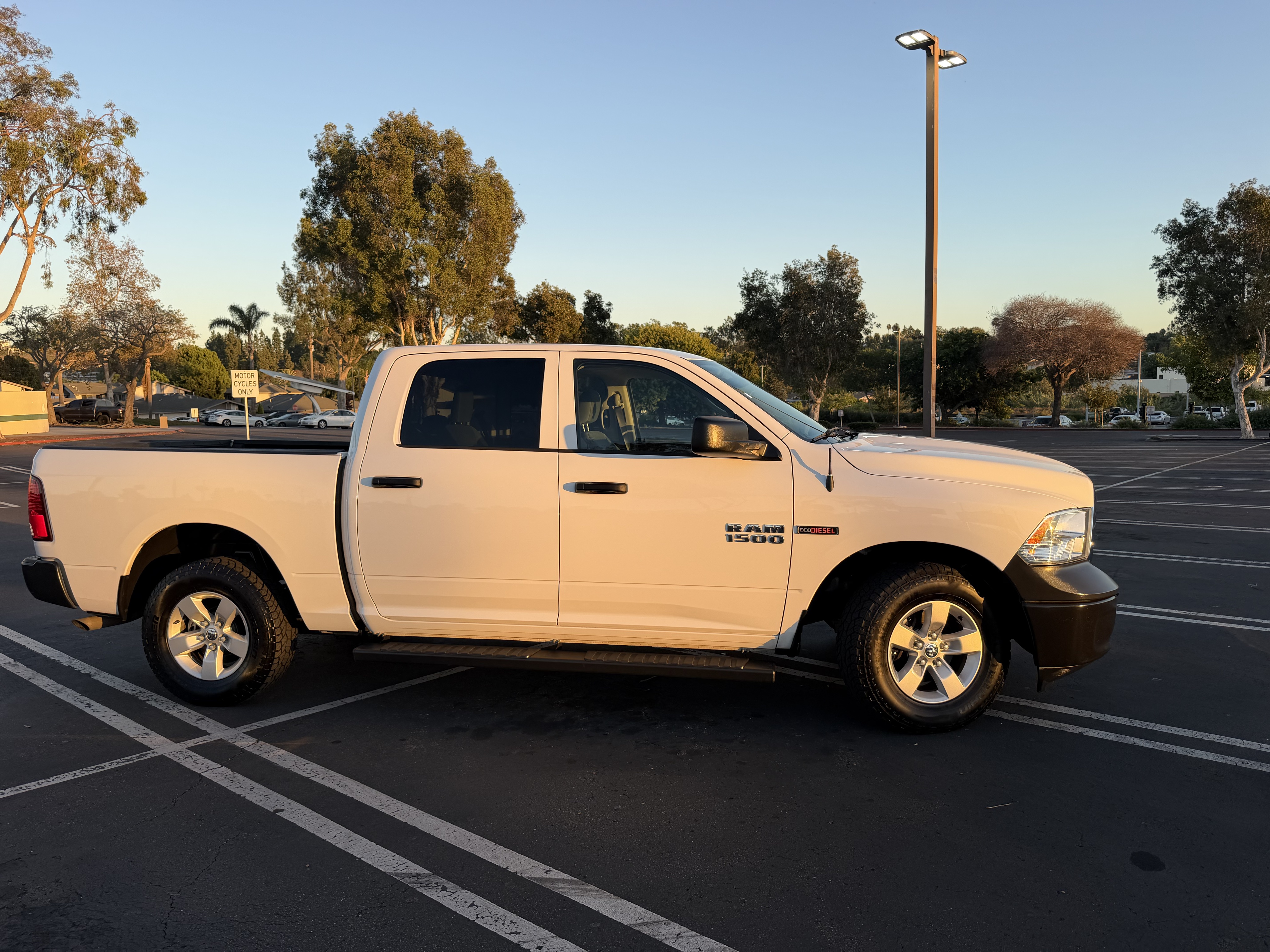 Used 2015 RAM 1500 Tradesman w/ Popular Equipment Group RWD image 4