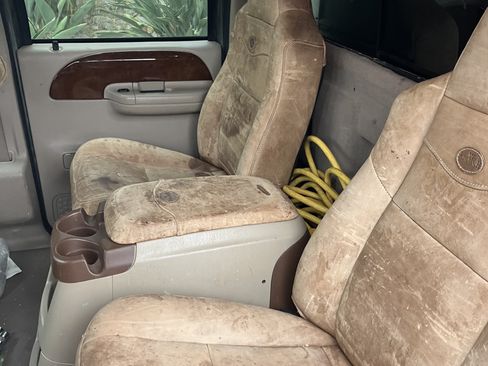 Used 2004 Ford F250 King Ranch image 6