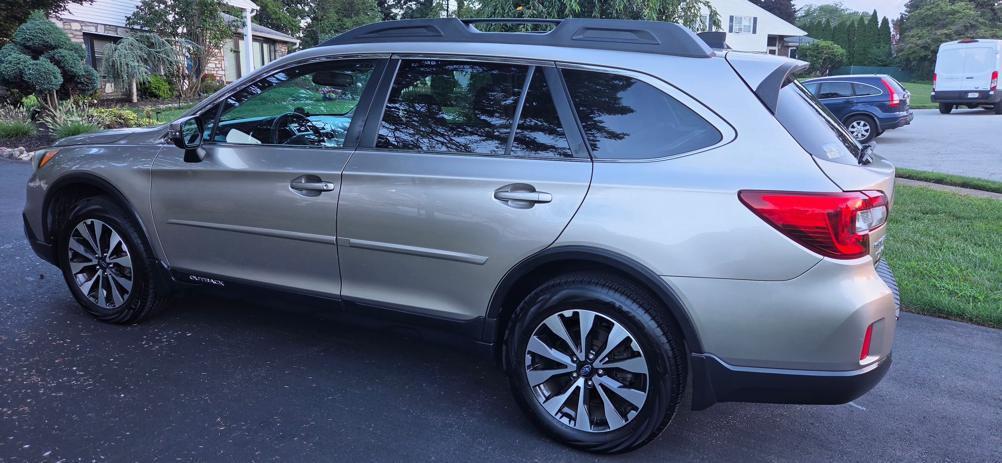 Used 2016 Subaru Outback 2.5i Limited AWD/4WD image 8