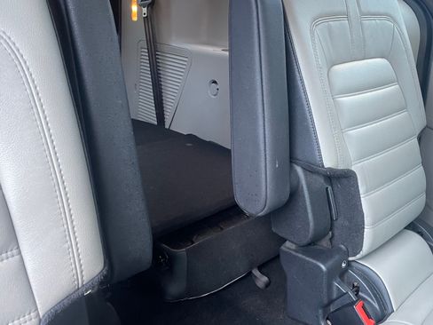 Used 2020 Ford Transit Connect XLT w/ Trailer Tow Package image 12