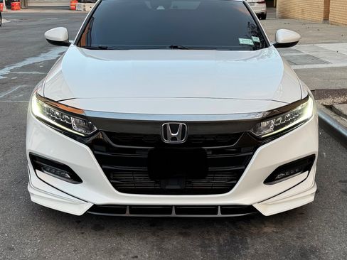 Used 2018 Honda Accord Sport image 1