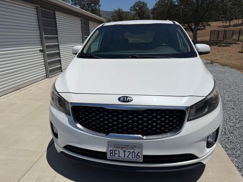 Used 2018 Kia Sedona SX FWD image 5