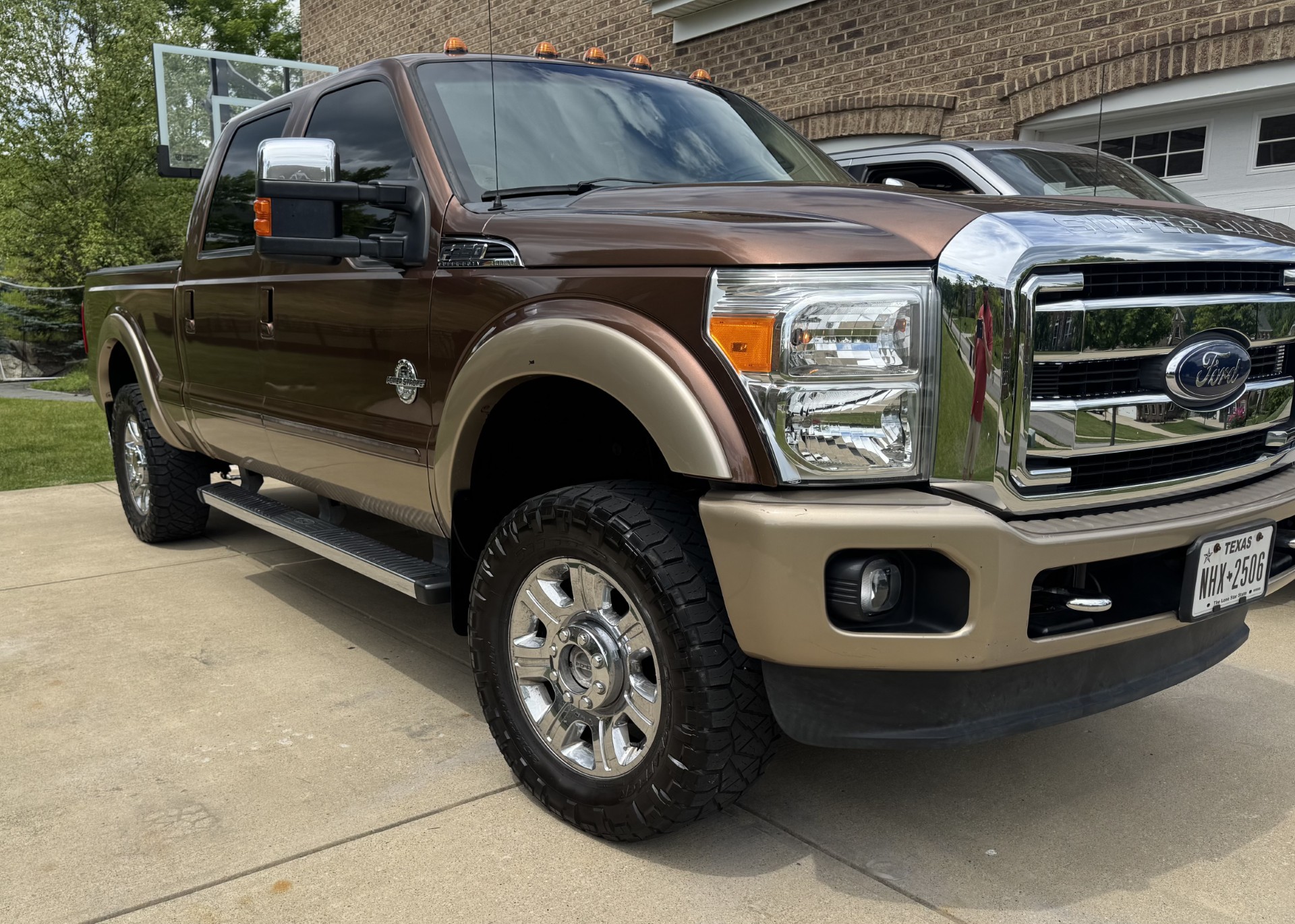 Used 2012 Ford F350 Lariat w/ Chrome Pkg AWD/4WD image 4