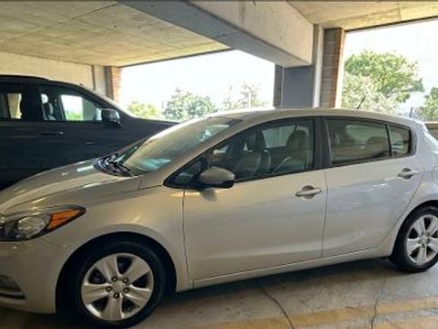 Used 2016 Kia Forte LX FWD image 5