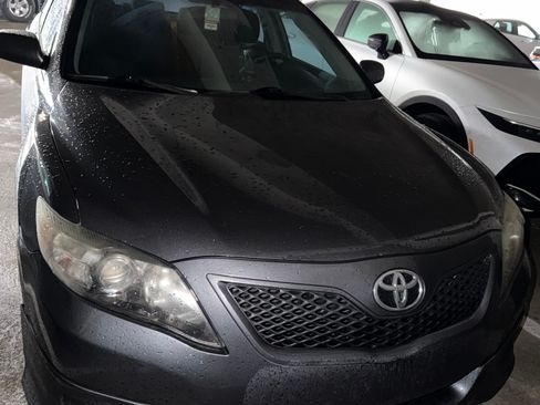 Used 2011 Toyota Camry SE w/ SE Extra-Value Pkg #1 image 1