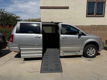 Used 2010 Chrysler Town & Country Touring w/ Trailer Tow Group