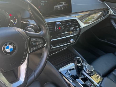 Used 2018 BMW 530i image 6