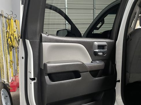 Used 2017 Chevrolet Silverado 2500 W/T w/ WT Convenience Package image 11