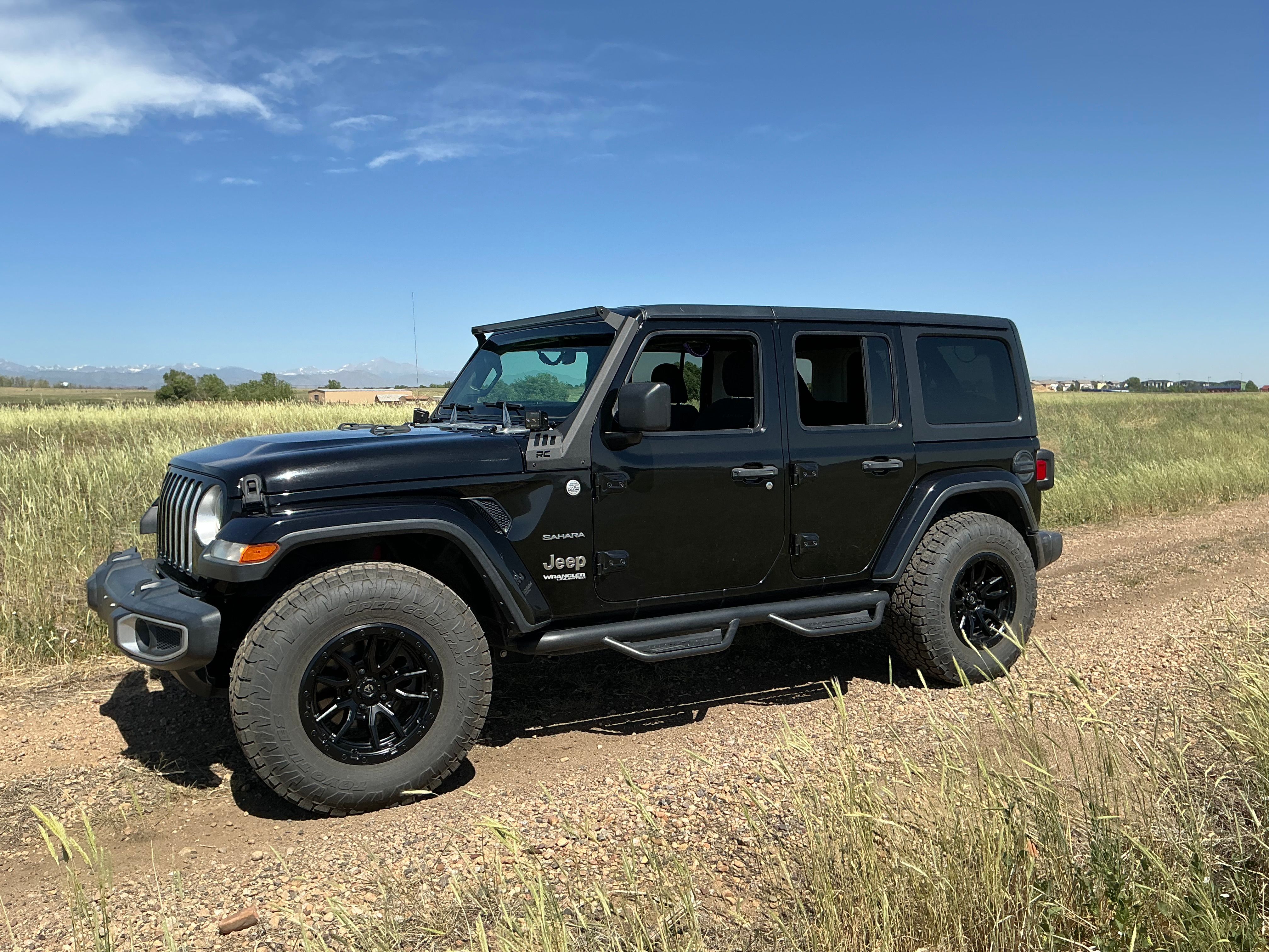 Used 2020 Jeep Wrangler Unlimited Sahara AWD/4WD image 27