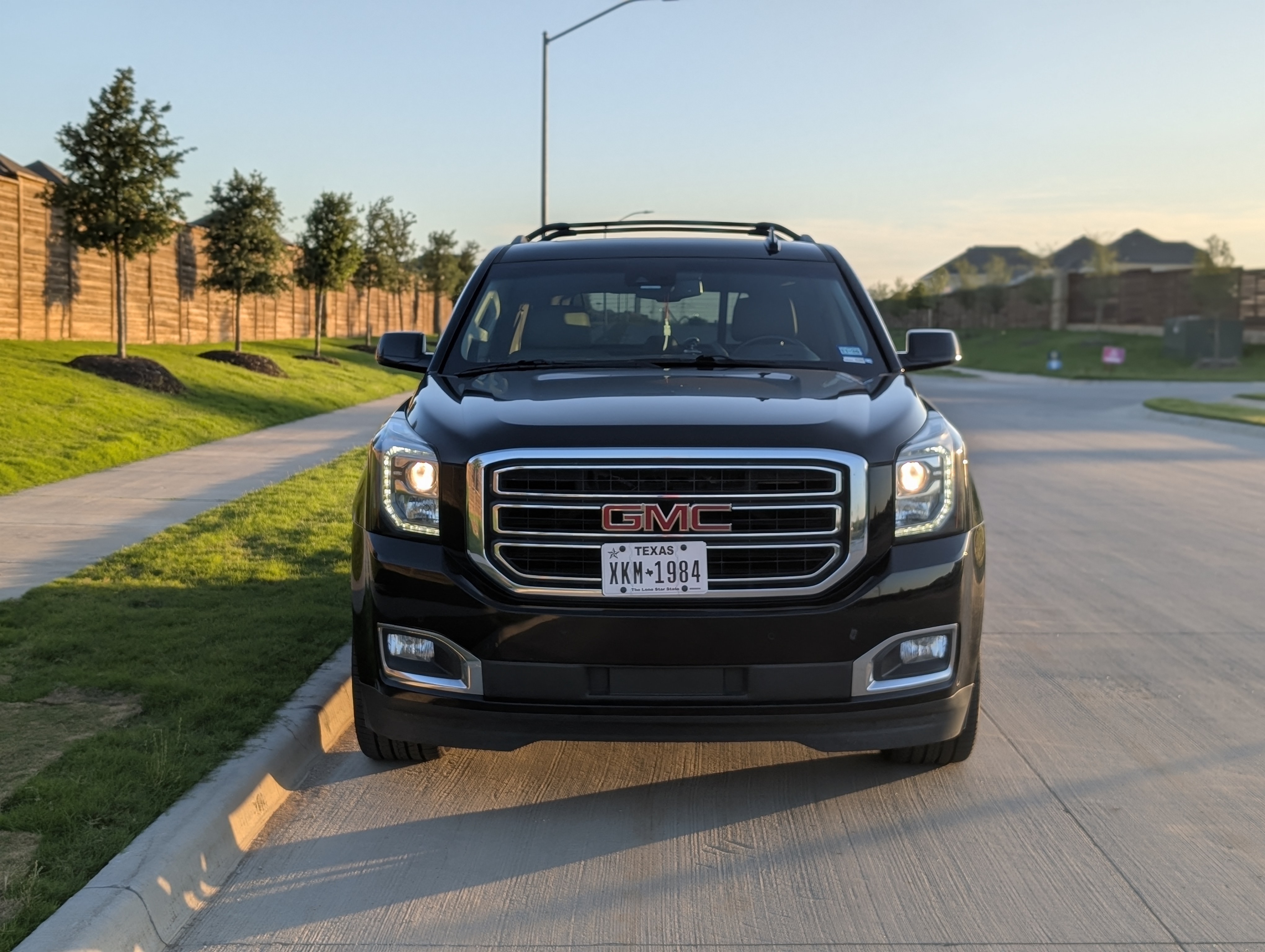 Used 2019 GMC Yukon XL SLT RWD image 4