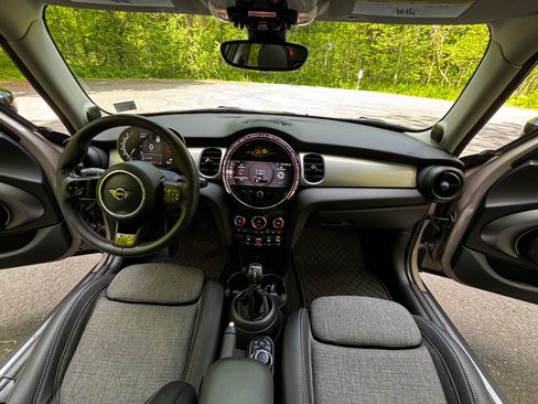 Used 2023 MINI Cooper S w/ Signature Upholstery Package FWD image 12