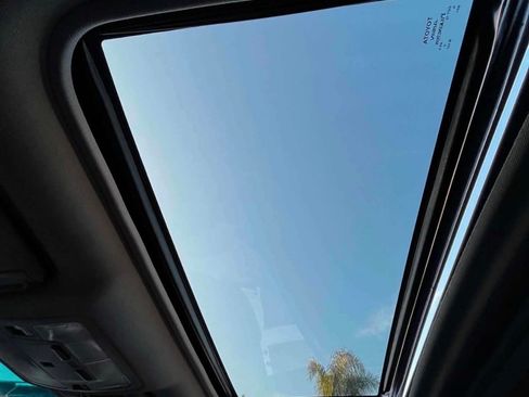 Used 2016 Toyota Camry XSE w/ Moonroof Package FWD image 10
