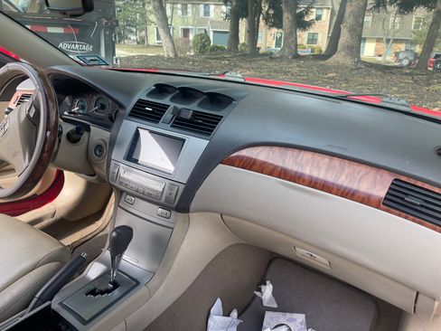 Used 2007 Toyota Solara SLE image 9