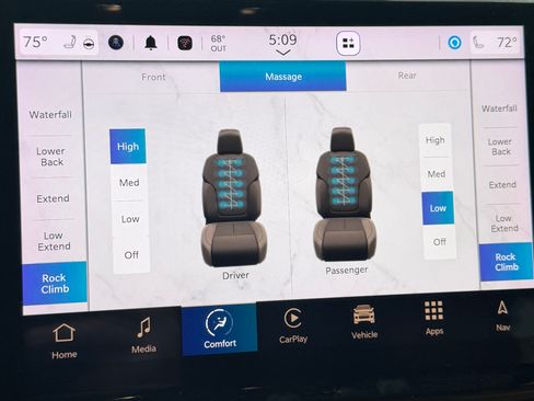 Used 2024 Jeep Grand Cherokee L Summit w/ Advanced Protech Group IV image 17