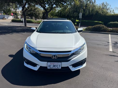 Used 2018 Honda Civic EX-L image 1