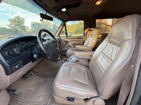 Used 1996 Ford Bronco image 27
