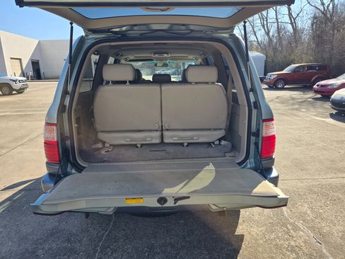 Used 2005 Lexus LX 470 4WD image 6
