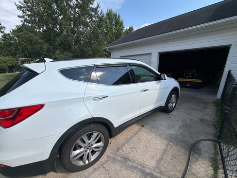 Used 2013 Hyundai Santa Fe Sport 2.0T FWD image 4