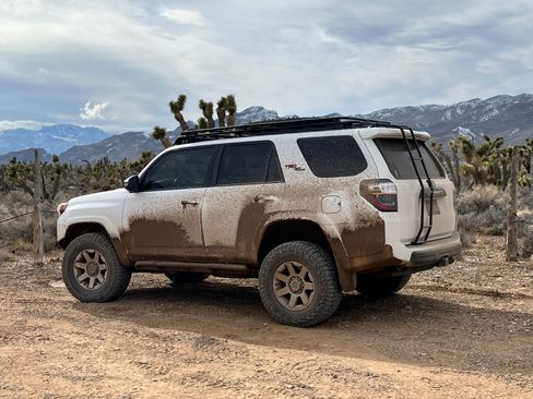 Used 2020 Toyota 4Runner TRD Off-Road Premium w/ Moonroof Package AWD/4WD image 22