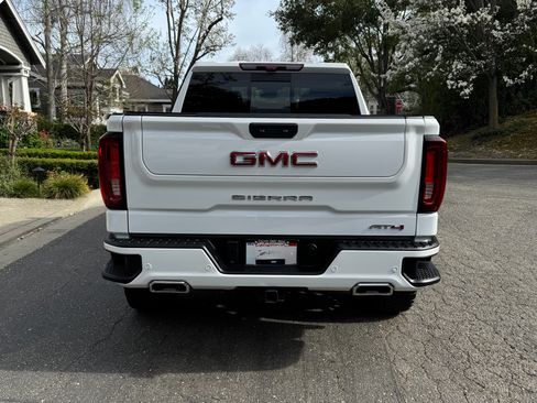 Used 2023 GMC Sierra 1500 AT4 w/ AT4 Premium Package image 6