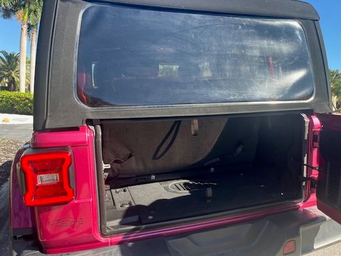 Used 2021 Jeep Wrangler Rubicon image 8