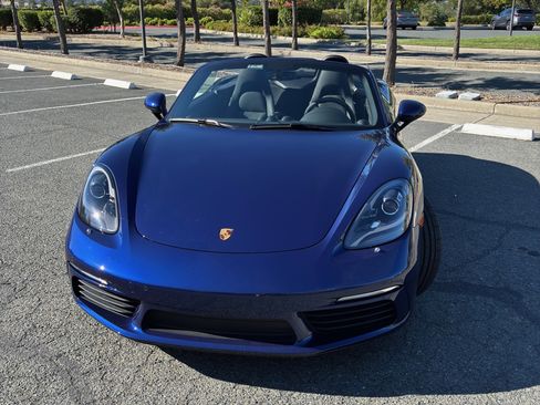 Used 2025 Porsche 718 Boxster S image 16
