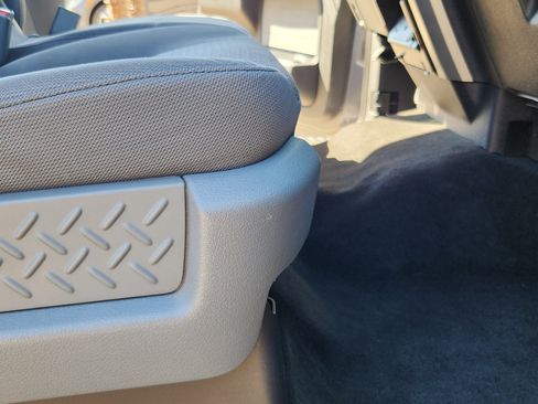 Used 2013 Ford F150 XLT w/ Luxury Equipment Group image 28