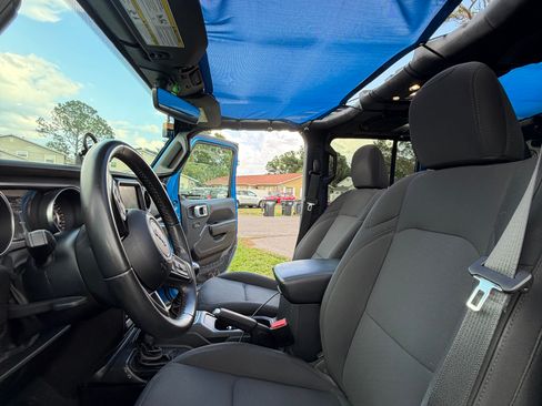 Used 2022 Jeep Wrangler Unlimited Sport w/ Sun And Sound Package AWD/4WD image 11