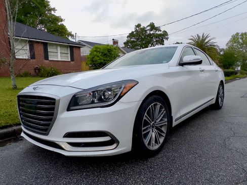 Used 2018 Genesis G80 3.8 image 2