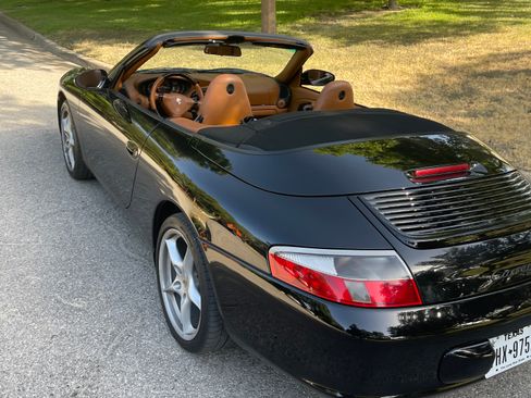 Used 2003 Porsche 911 Cabriolet image 6