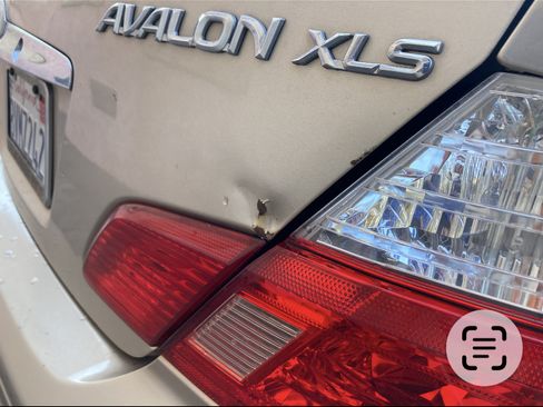 Used 2004 Toyota Avalon XLS FWD image 12