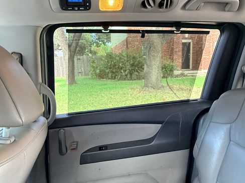 Used 2011 Honda Odyssey EX-L image 10
