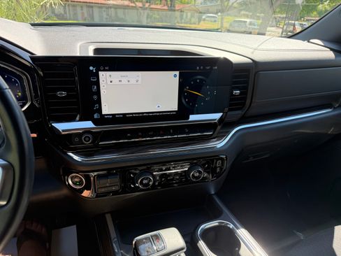 Used 2023 Chevrolet Silverado 1500 RST AWD/4WD image 9