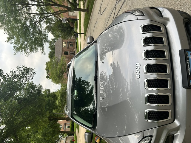 Used 2014 Jeep Cherokee Latitude AWD/4WD image 10