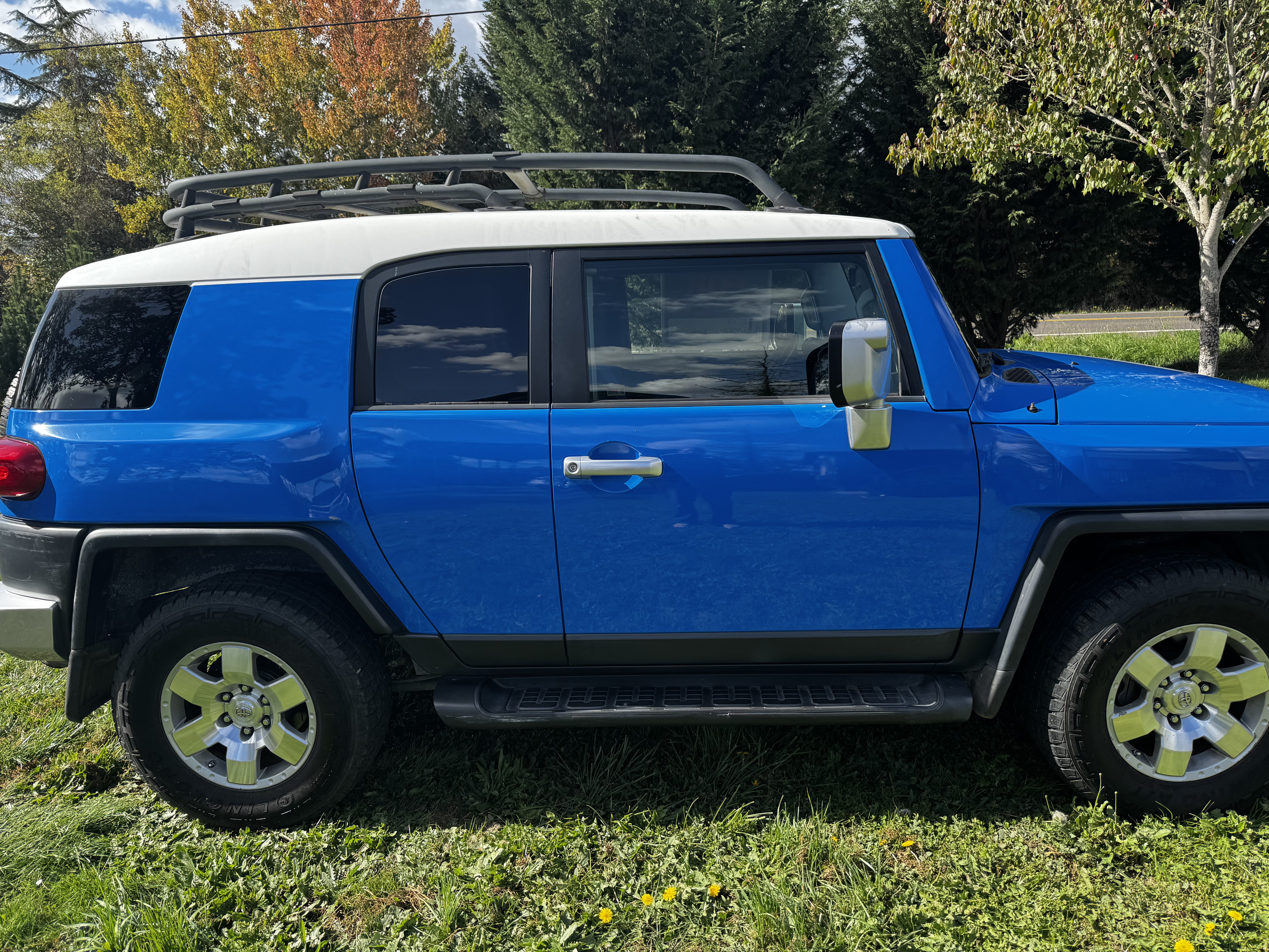 Used 2007 Toyota FJ Cruiser 4WD image 1