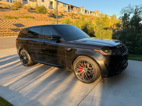 Used 2018 Land Rover Range Rover Sport HSE image 14