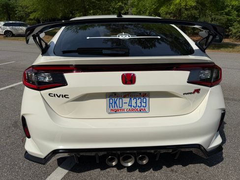 Used 2025 Honda Civic Type R image 22