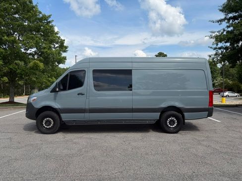 Used 2022 Mercedes-Benz Sprinter 2500 w/ Charging Package, Dashboard image 4