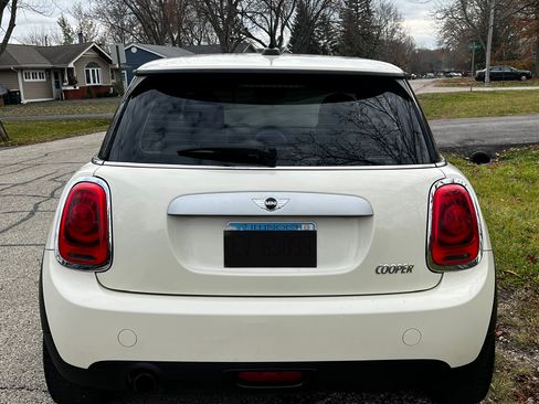 Used 2014 MINI Cooper 2-Door Hardtop w/ Premium Package image 4