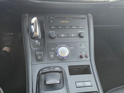 Used 2012 Lexus CT 200h Premium w/ Leather Pkg image 15