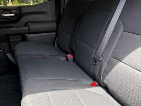 Used 2020 Chevrolet Silverado 1500 Custom w/ Custom Value Package AWD/4WD image 12